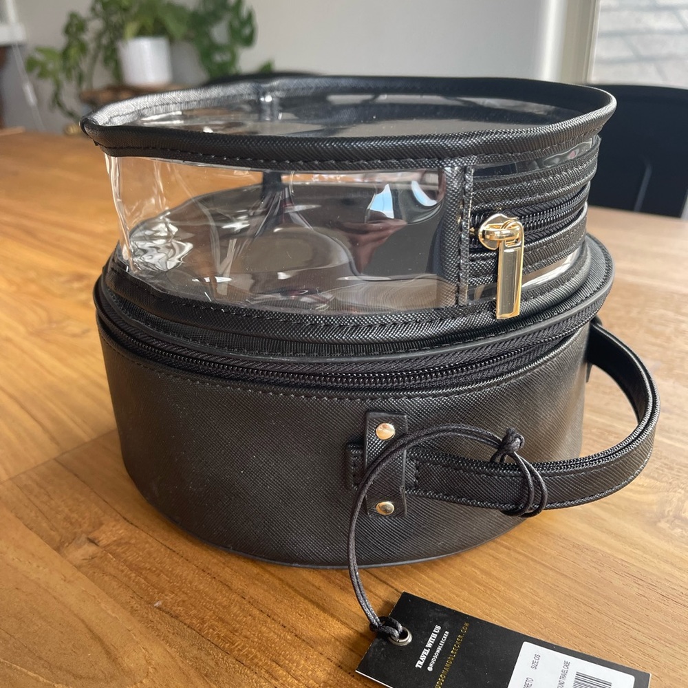 Makeup tote